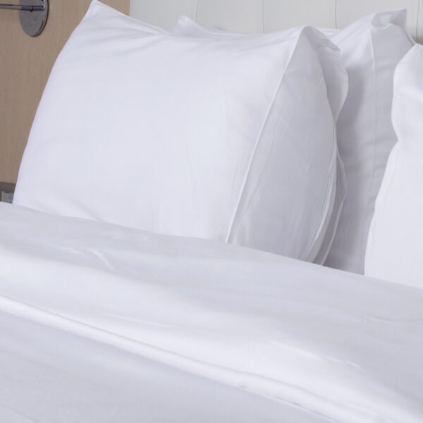 sabana encimera blanca popelin 200 hilos para hoteles y hostales