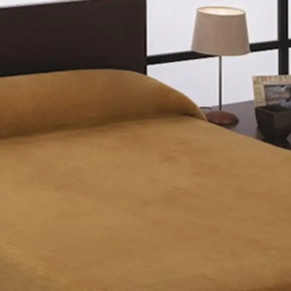 Manta Cama Triunfo 480Gr color camel para hoteles y residencias